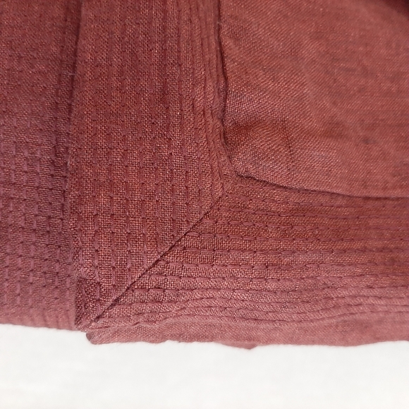 *Hotel Embroidered king Linen duvet cover & 2 Standard shams WINE MSRP $6… - Picture 14 of 16